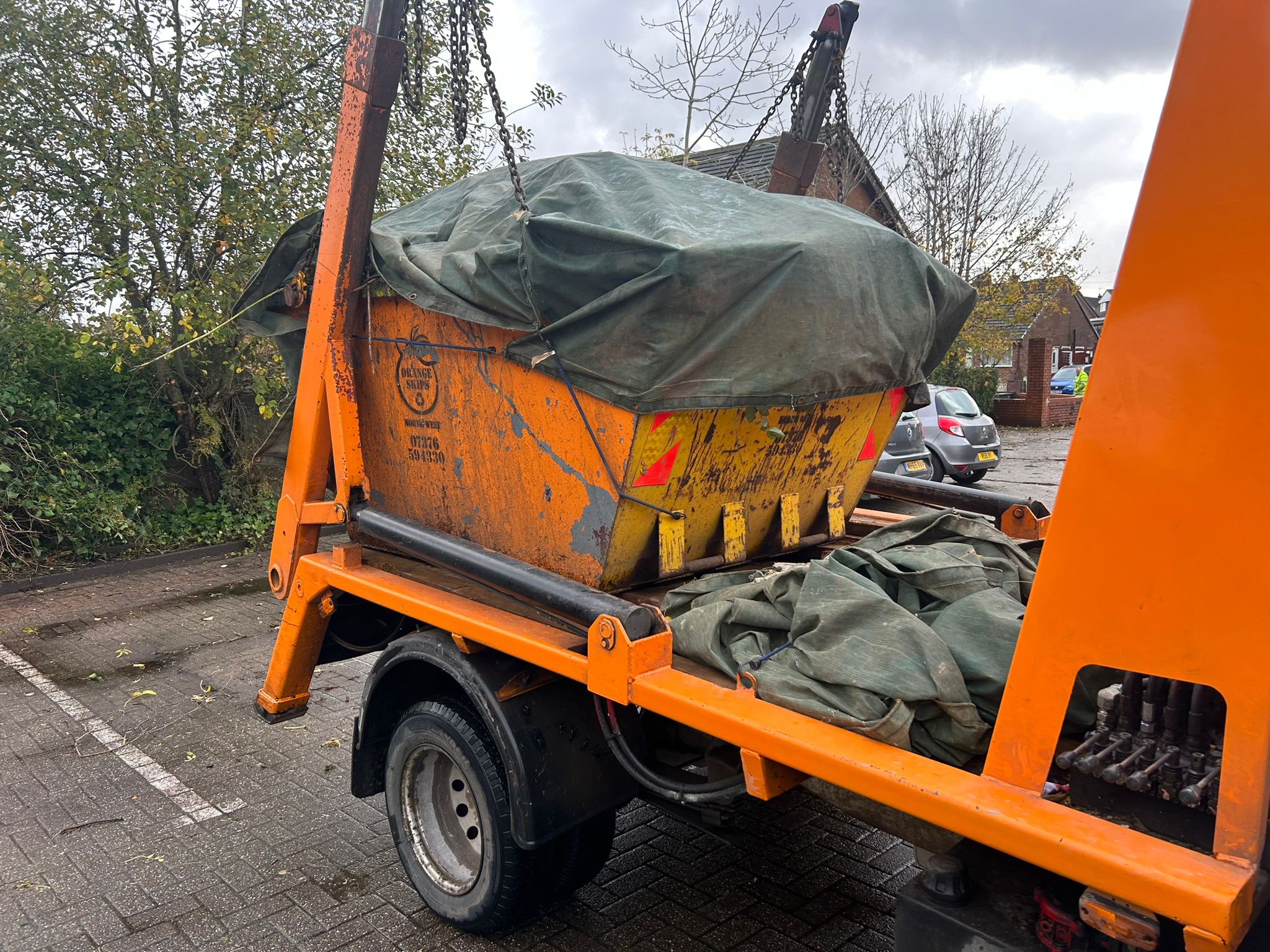 Skips Domestic Skips Bury | Orange Skips NW | Book Your Skip Now!