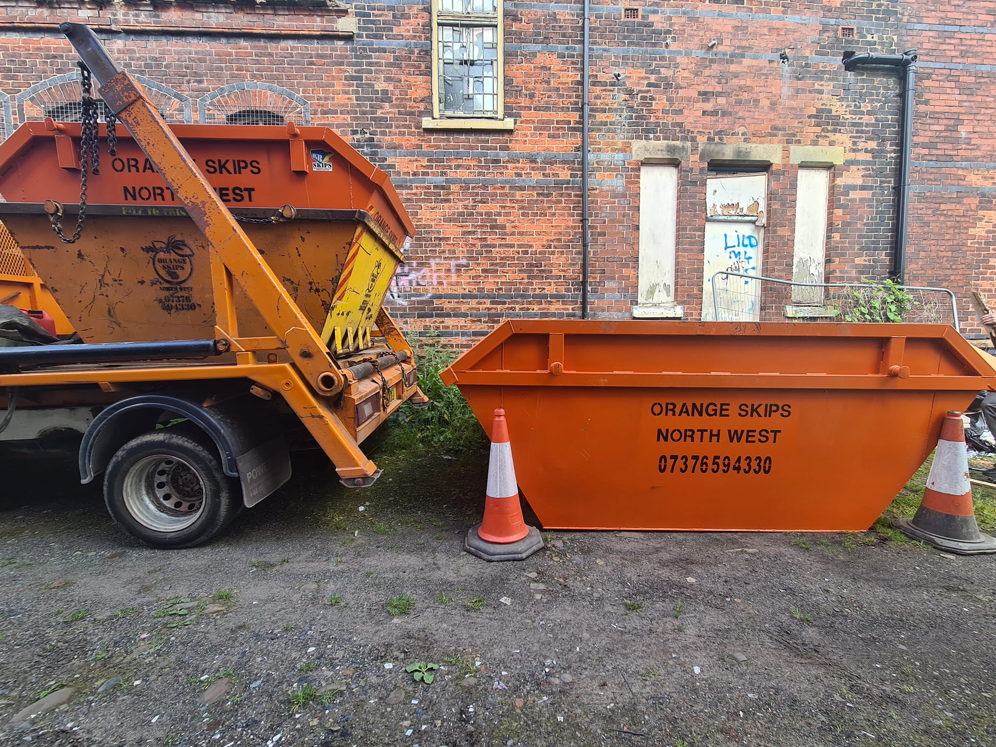 Big Skips Radcliffe Orange Skips NW Book Your Skip Online